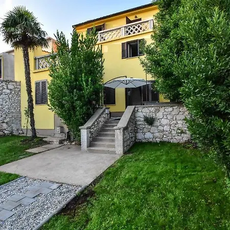 ヴィラ Potocnjak ノヴィ・ヴィノドロスキー